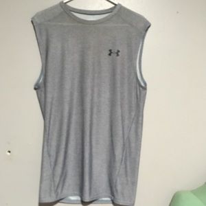 UNDER ARMOR SLEEVELESS SHIRT
